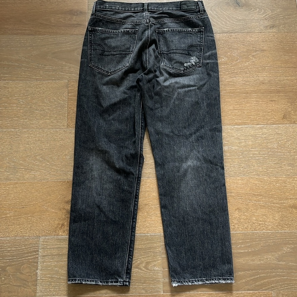 American Eagle Distressed Black Wash 90’s Boyfriend Jeans size 8 - Picture 2 of 12